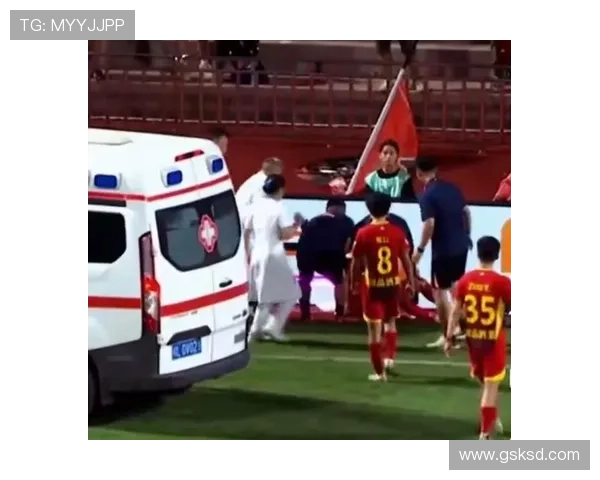 川超球员飞踹裁判事件背后隐含严重后果或引发更大风波